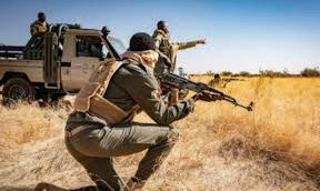 Nord du Mali : une frappe aérienne neutralise un groupe armé dans la région de Tombouctou