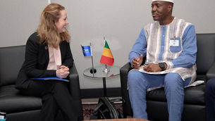 Coopération Mali–OIM : Abdoulaye Maïga s’entretient avec Amy Pope à New York