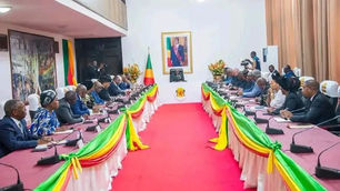 Fin de mandat pour Anatole Collinet Makosso : le gouvernement démissionne collectivement