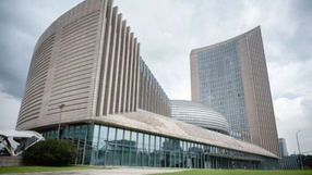 Djibouti : Ismaïl Omar Guelleh réélu avec 97,81 % des voix, l’Union africaine salue le scrutin