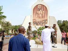 Commémoration du 26 mars 1991 : le Premier ministre Abdoulaye Maïga rend hommage aux Martyrs