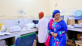 CSRéf de la Commune III : sur le chantier comme dans les salles de soins, le ministre veut du concret