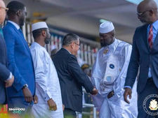 L’investiture du Président guinéen Mamadi Doumbouya a pris des allures de démonstration diplomatique, marquée par une forte présence africaine et une ambiance empreinte de fraternité. 