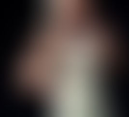 Rokia Koné, la “Rose de Bamako” qui fait fleurir les traditions maliennes sur les scènes du monde.