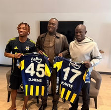 Istanbul : le ministre Abdoul Kassim Fomba renforce les liens avec des footballeurs maliens évoluant en Turquie