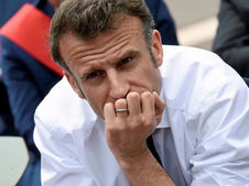 Jeu trouble de la France en Afrique : le temps joue-t-il contre Emmanuel Macron au Sahel ?