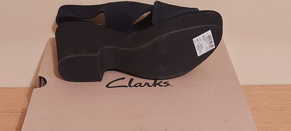 Thumbnail: Midnight Velvet Luxe Sandals - CLARK'S
