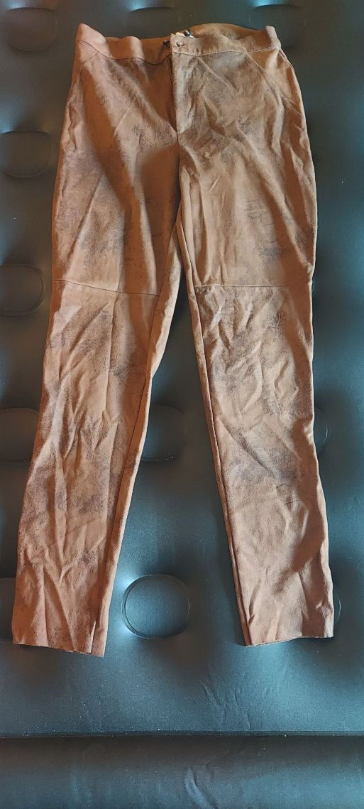 ✨ Calzedonia VelvetSkin Sculpted Slim Pants Brown