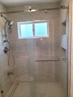 Ross#7_ Bed&Bath2+H (3).jpg