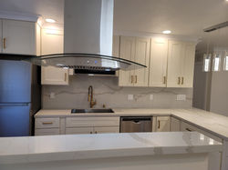 Ross#7_ Living&Kitchen (10).jpg