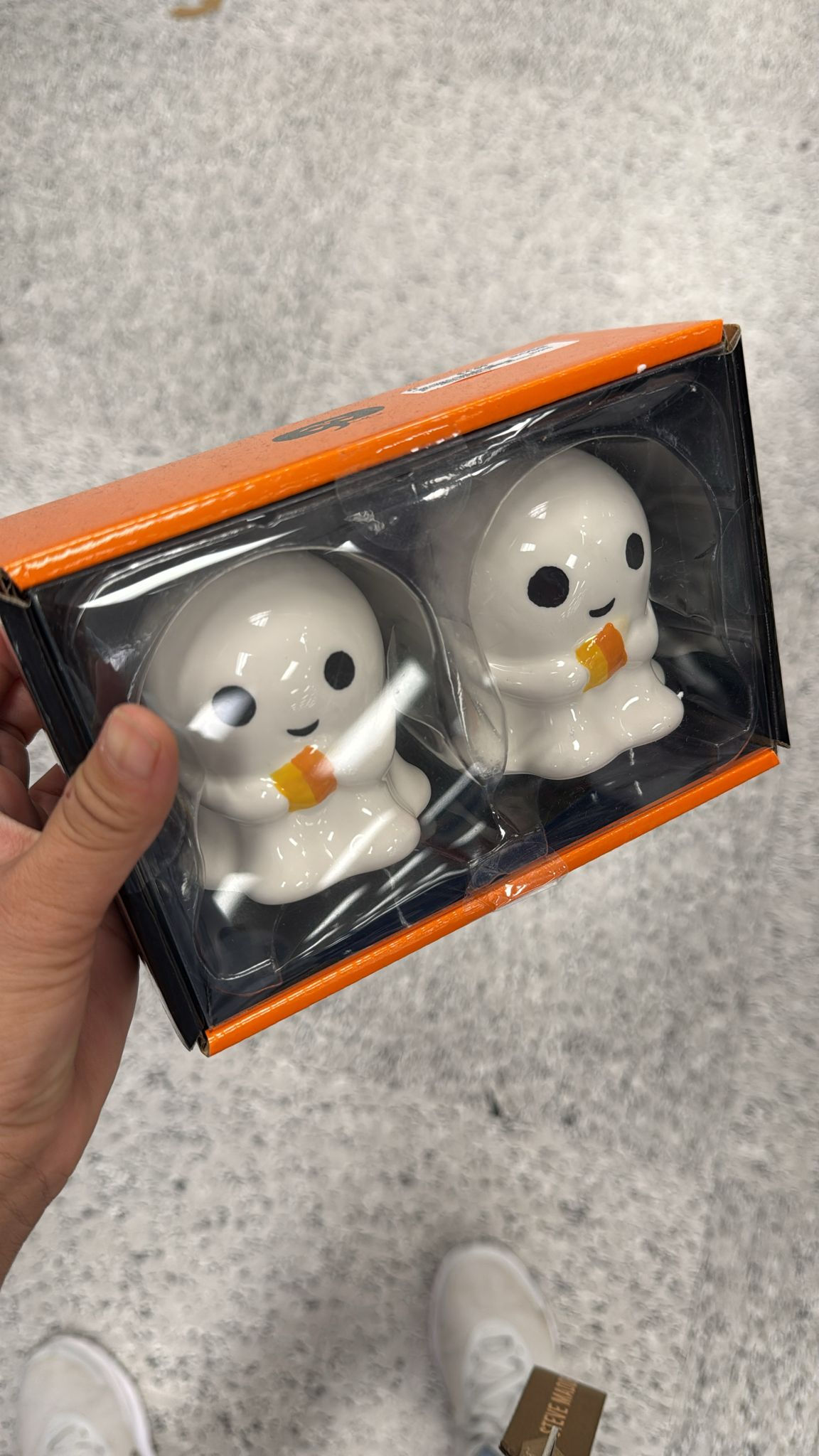 Salero y Pimientero Fantasma