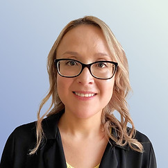 Andrea - Transparent_edited.jpg