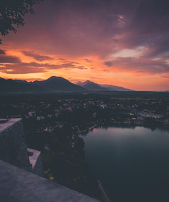 Panasonic GH5 + Olympus M.Zuiko 12-40 PRO