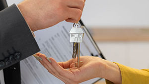 Should You Consider Guaranteed Rent for Your Property?