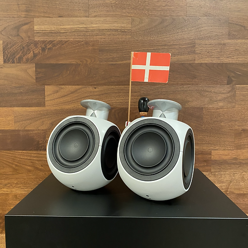 Beolab 3 in White MKII (6872)