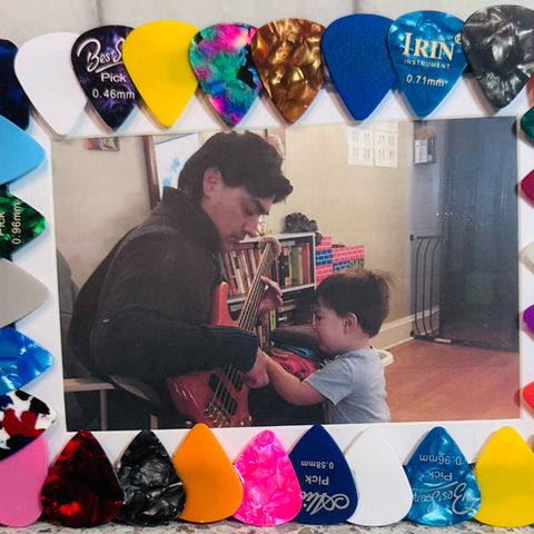 Handmade guitar pick 5 x 7" frame by Plectrum Arts Chicago