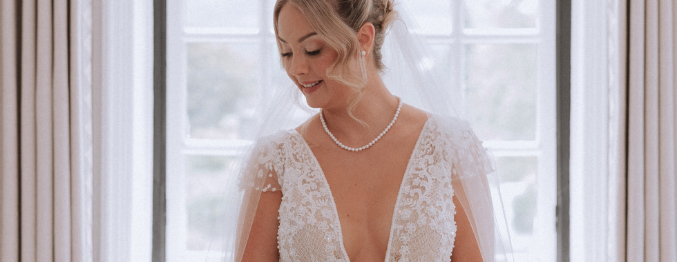 Sant Ffraed House wedding photographer - Yolanda Kingdon photography - Abergavenny