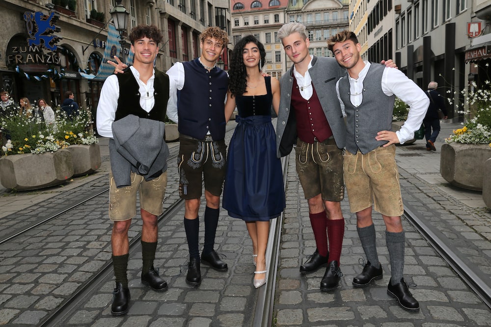 TIFFANY WIESN 2022