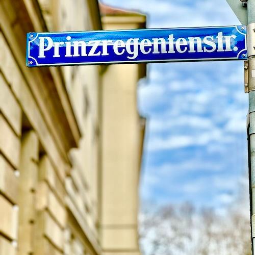 LOVEMARK_PUBLIC_RELATIONS PR & Social Media Agency Munich Germany