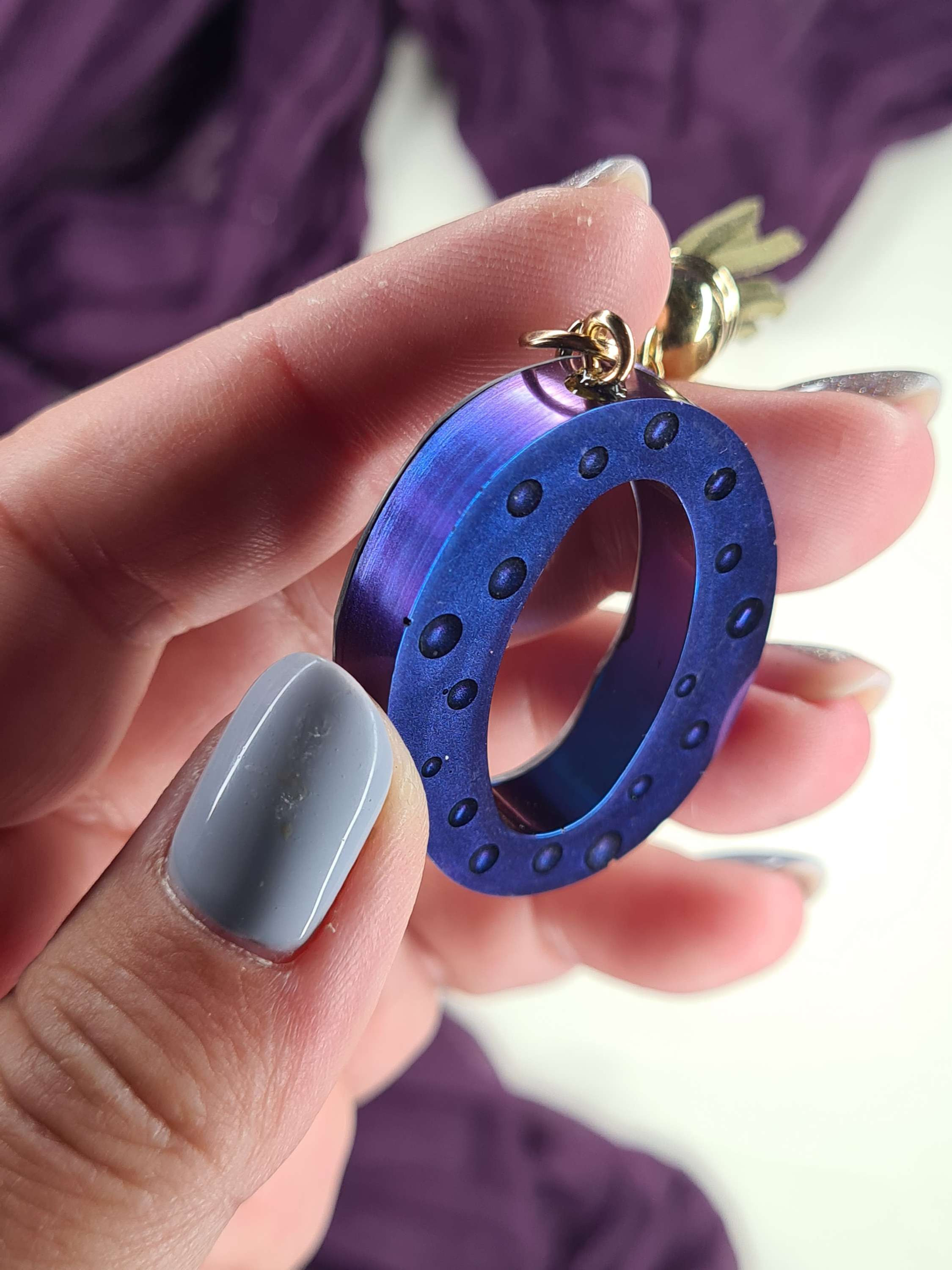 Porte clés lettre O modèle "Scripte"