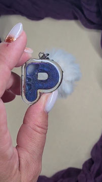 Miniature : Porte clés lettre P modèle "Shaker"