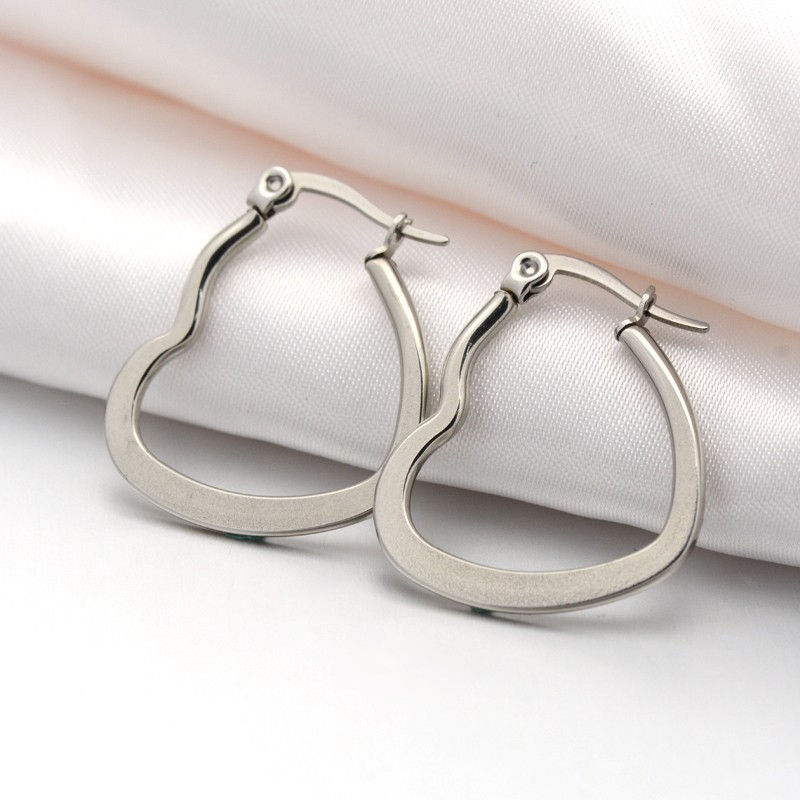 Stainless steel hart oorbellen zilver 25x20mm (per paar)