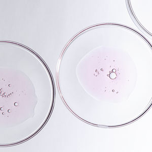 Blackcurrant Vitamin Serum – Anti-Aging & Hydrating