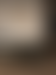 VLOT Ruimteplan voor de benedenverdieping van een woning in Katwijk met een nieuwe indeling. De focus verschuift naar eethoek en keuken in een warme hotel chique stijl met zwarte accenten.