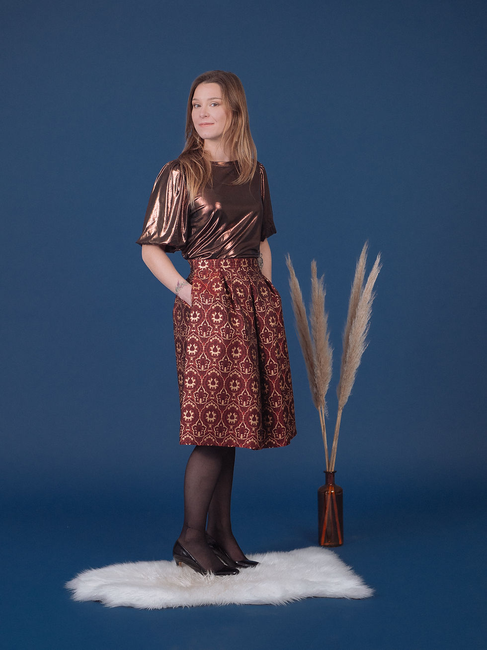 Jupe longue rouge avec motifs