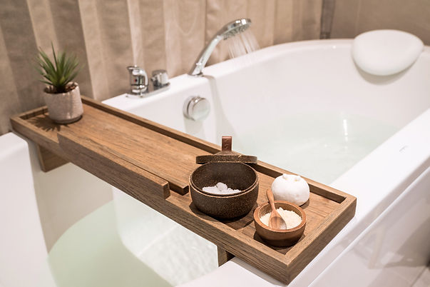 AdobeStock_325112006-bath-salt.jpeg