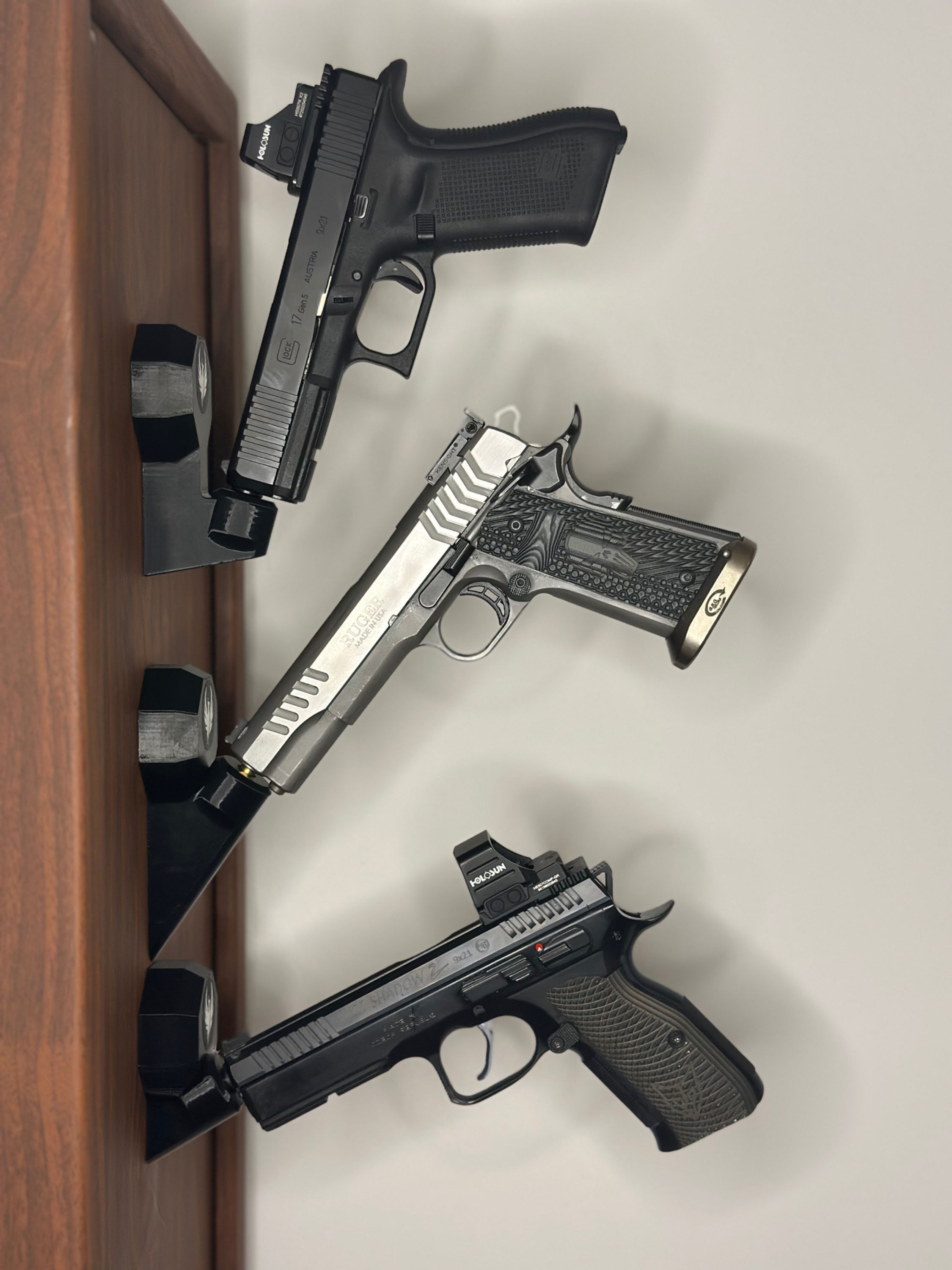 Supporto magnetico per pistola