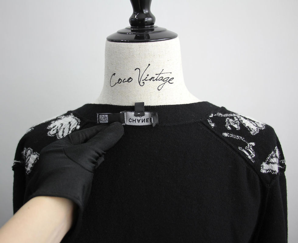 Thumbnail: Chanel 99% Cashmere Black & White Floral and Bird Motif Jacket 