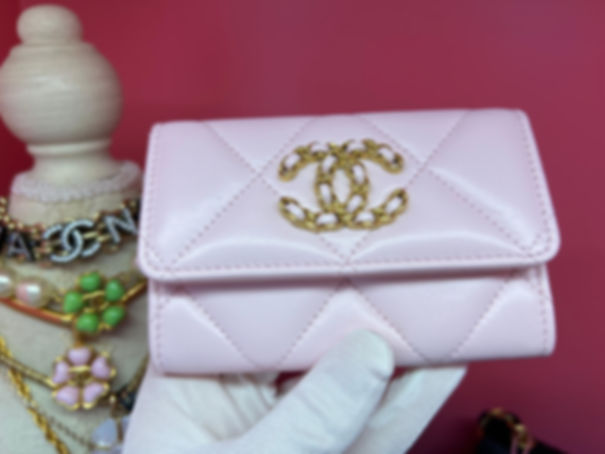Chanel 2019 Leather Cherry Blossom Pink Silver Bag Card Holder
