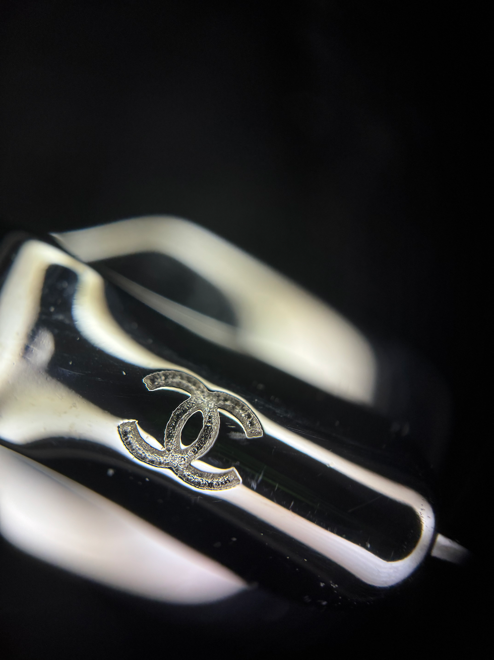 Thumbnail: Chanel 23K Wool-Blend Fall/Winter Gray and Black Camellia Brooch 