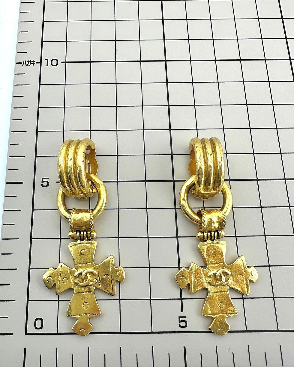 Thumbnail: 1994 Chanel Cross Vintage Clip-On Earrings