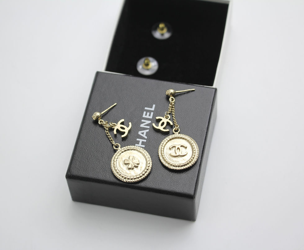 Thumbnail: Chanel B15V Metal Silver Four-Leaf and Clover Coin Stud Earrings