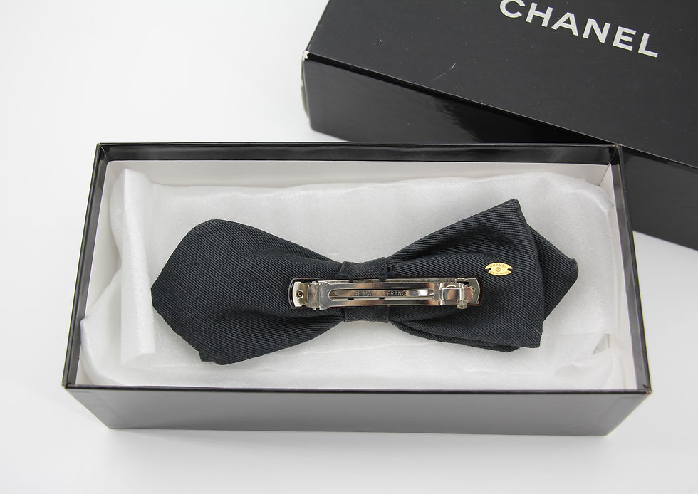 Thumbnail: Chanel Vintage 81-85 Denim Black Hair Clip 