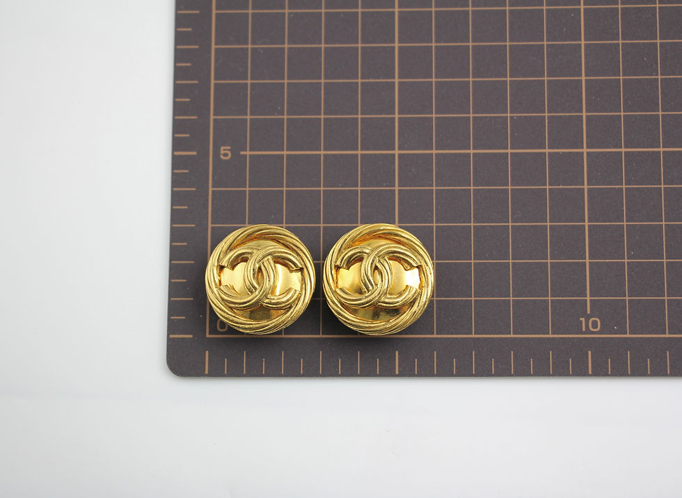 Thumbnail: Chanel Vintage 93P Gold Plated Button Gold Clip-on Earrings