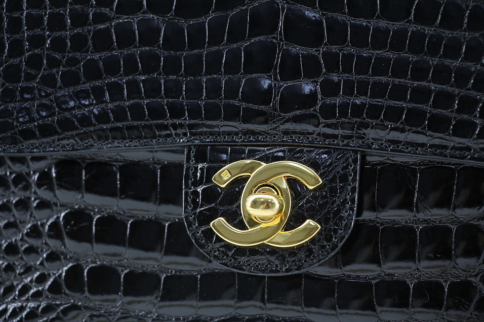 Thumbnail: Chanel Vintage 89-91 Black Alligator Mini Square Gold Hardware Classic Flap Bag