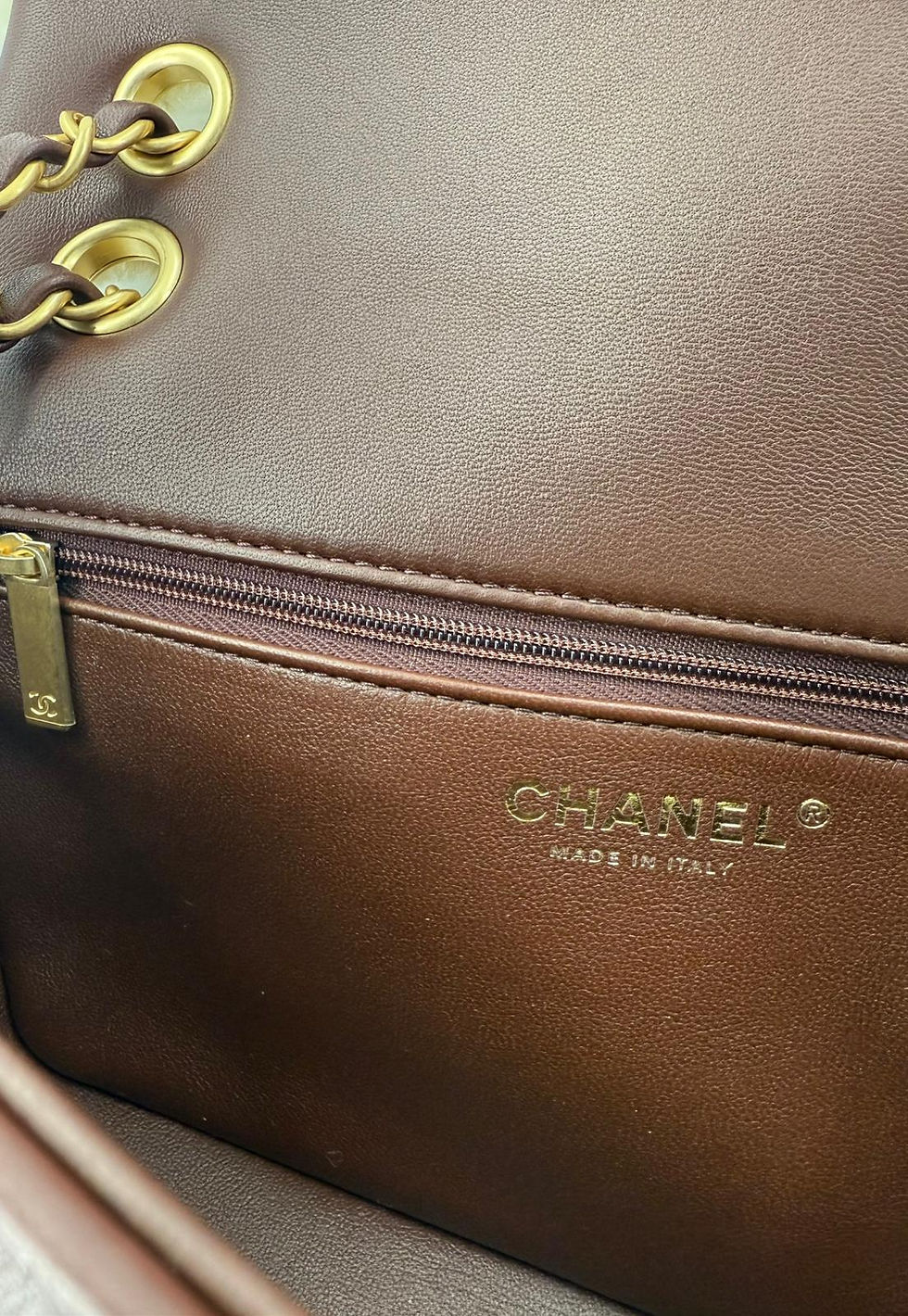 Thumbnail: Chanel 25K Beige Shearling and Brown Lambskin Flap Bag with Gold Hardware