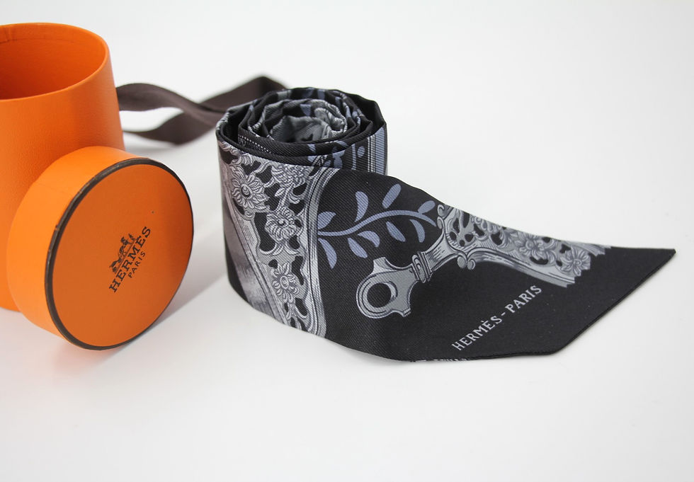 Thumbnail: Hermès 2021 Silk Etriers Remix Stirrup Twilly in Dark Blue and Black