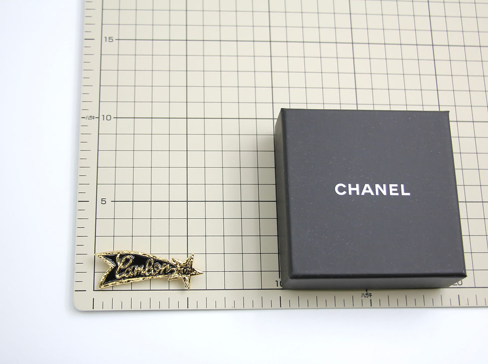 Thumbnail: Chanel 24P Metal Shooting Star Street Style Pin Brooch