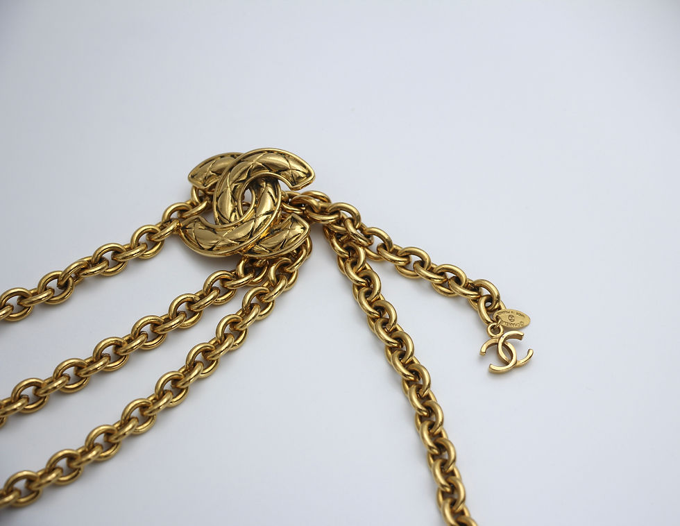 Thumbnail: Chanel Vintage 81-85s Gold-Plated Thick Chain Waist Belt with Symmetrical Bird M