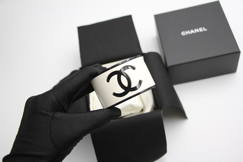 Thumbnail: Chanel B23 Acrylic Black and White CC Logo Bracelet