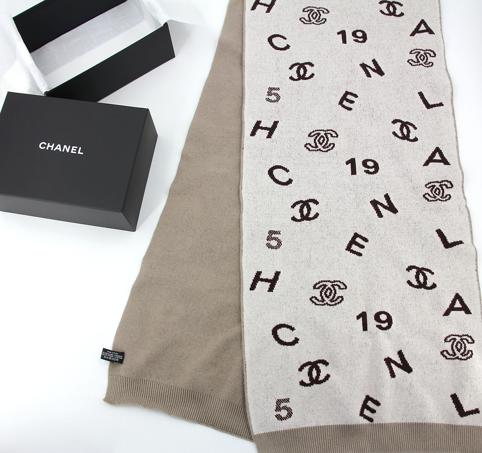 Thumbnail:  Chanel 23A Cotton Knitted Beige No.5 CC logo Scarf