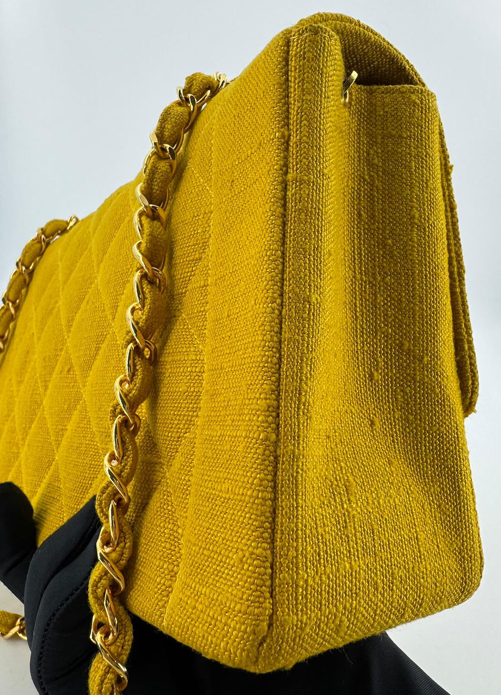 Thumbnail: Chanel Vintage 91-94 Linen Matelassé 25 Yellow Small Shoulder Bag 