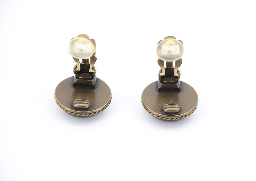 Thumbnail: Chanel Vintage 00A Metal Black Round Clip-on Earrings