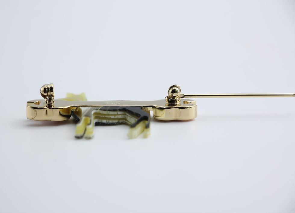 Thumbnail: Chanel Vintage 01A Metal Dark Green Gradient Deer Brooch 
