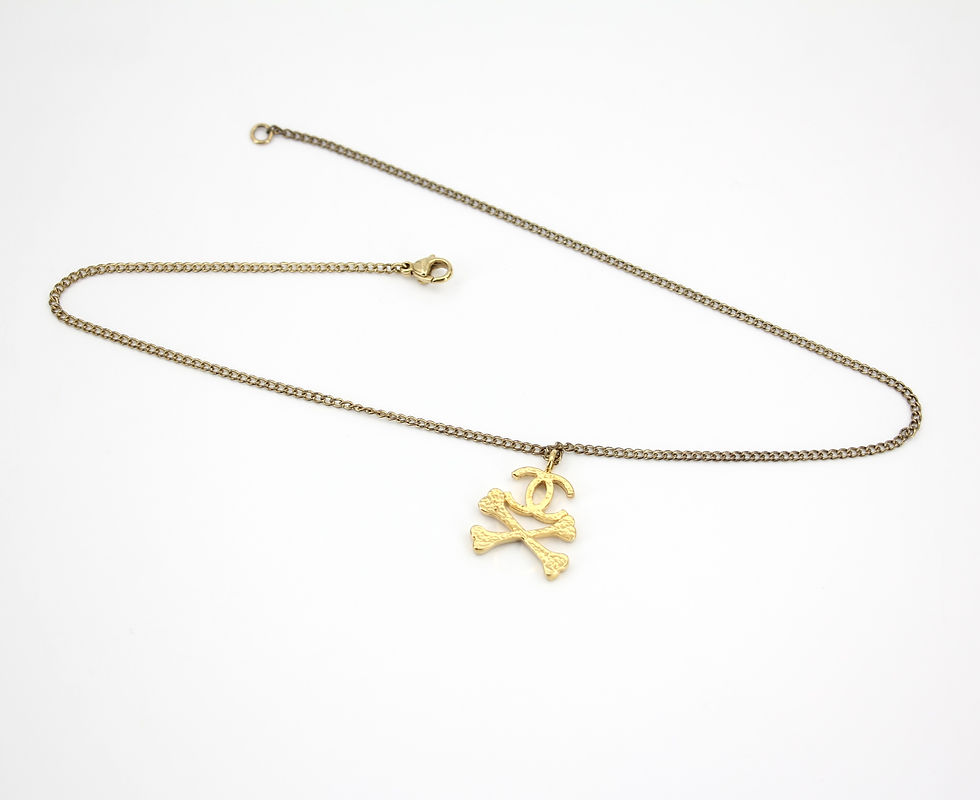 Thumbnail: Chanel Vintage 03P Gold-plated CC Enamel White Skull Necklace 