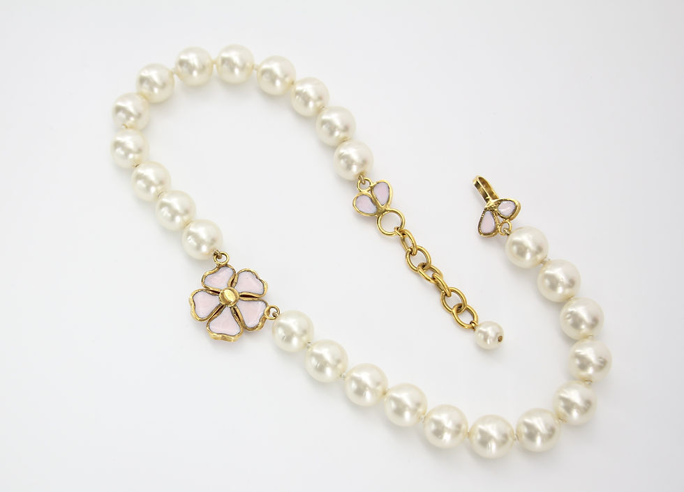 Thumbnail: Chanel Vintage 97P Pink Gripoix Camellias Pearls Necklace 